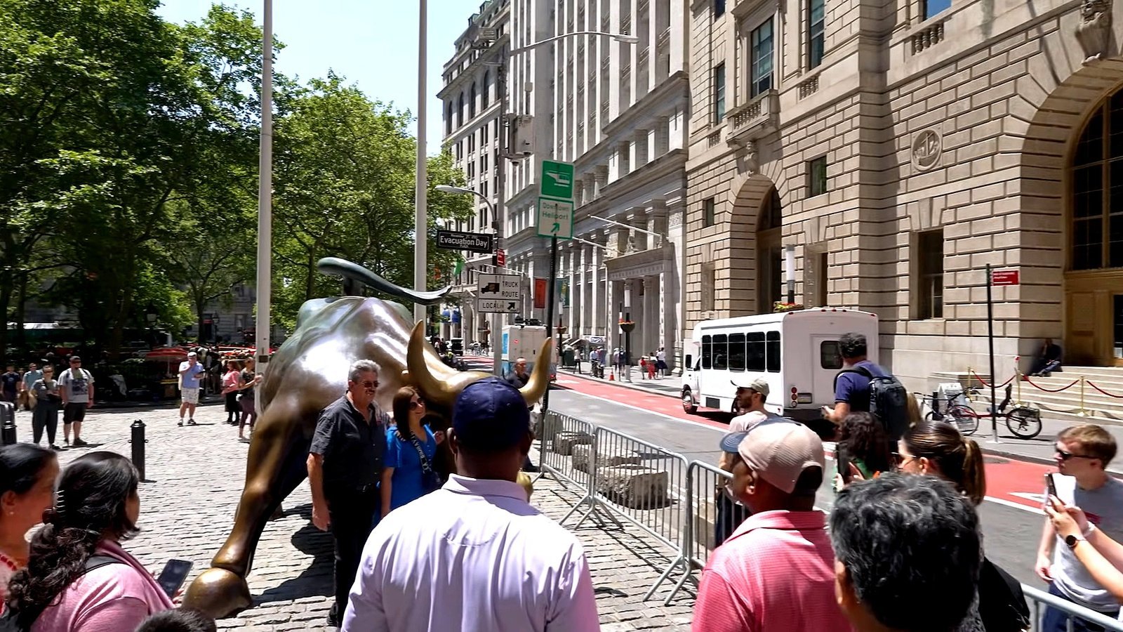 New York City Charging Bull (Financial District) (Image-12)