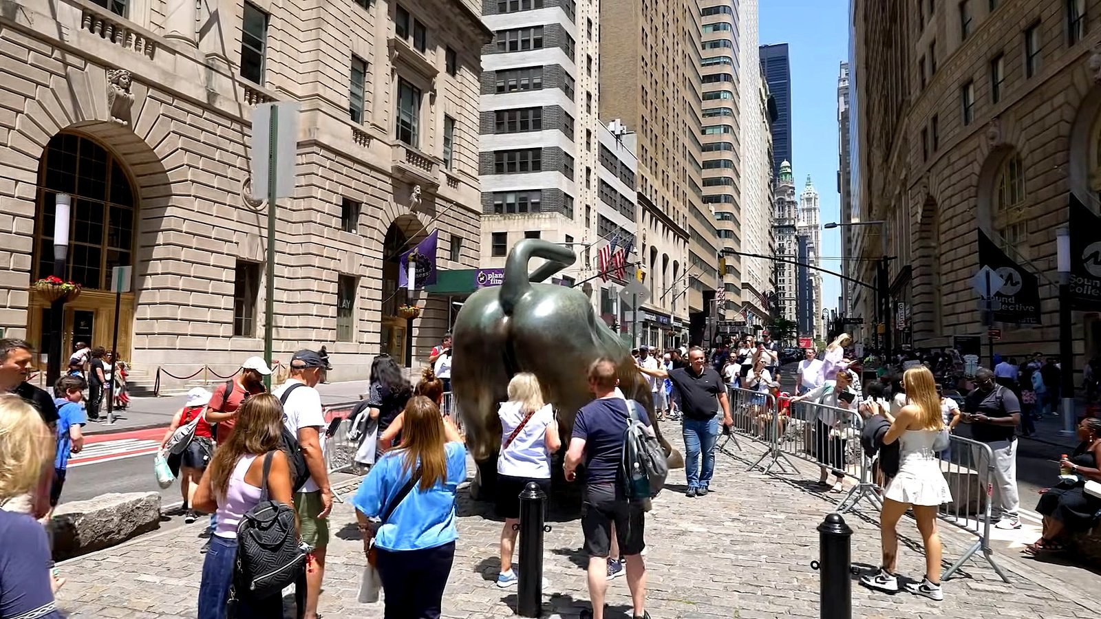 New York City Charging Bull (Financial District) (Image-2)