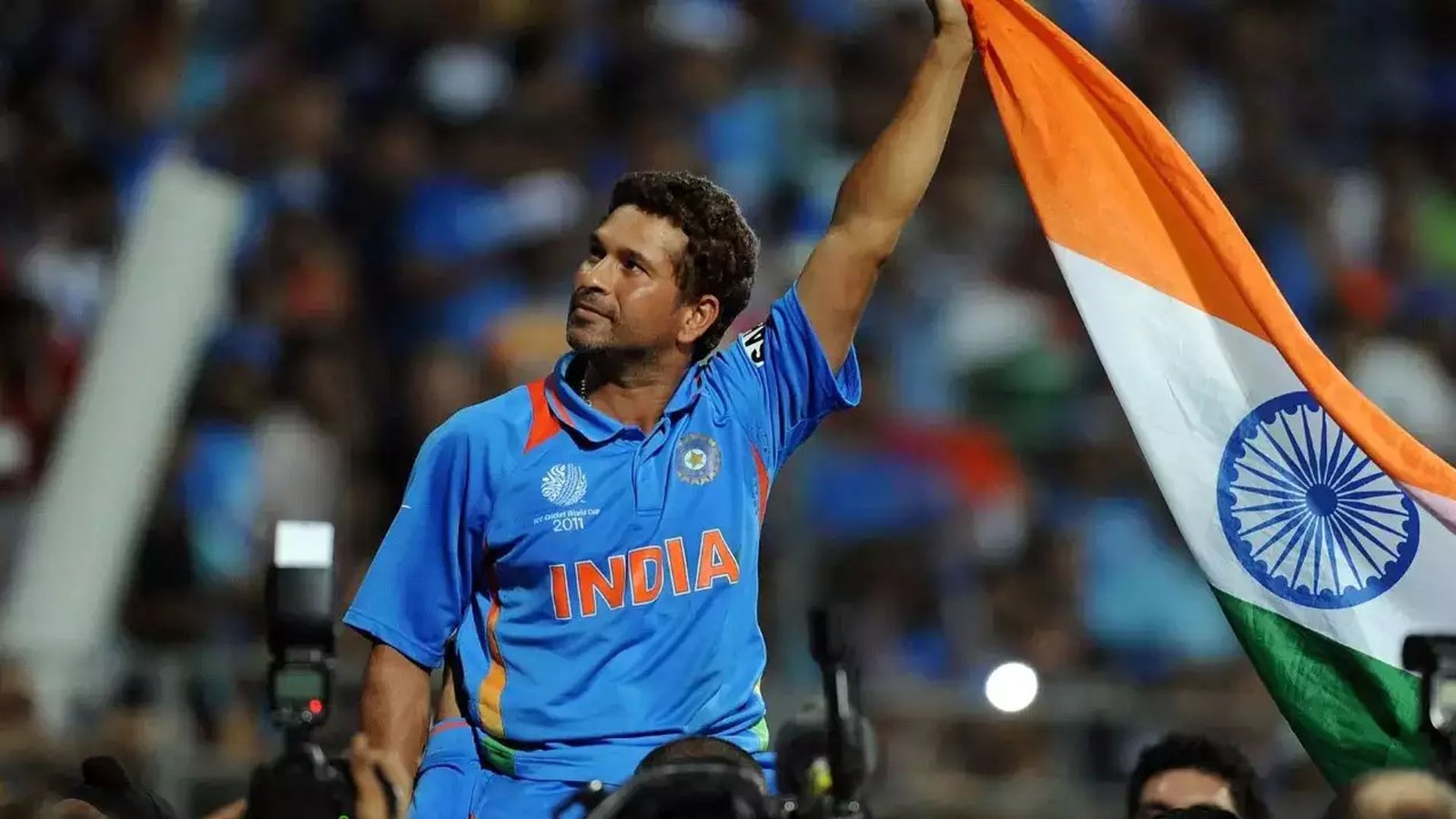 https://24wallpapers.com/wp-content/uploads/2024/05/Sachin-Tendulkar.jpg